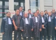 Tim Kuasa Hukum Paslon Walikota dan Wakil walikota Bekasi No urut 03 Mendengarkan Pembacaan Permohonan Pemohon Paslon No urut 01 di MK Jakarta Pusat