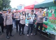Kapolres Situbondo Borong Takjil di Bazar Ramadan Sebagai Upaya Dukung UMKM 