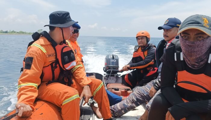 Hari Pertama Pencarian Nelayan Hilang, Junaedi Warga Pulau Raas, Sumenep Madura Itu Belum Ditemukan