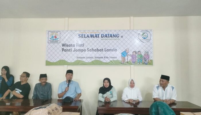 Bukber di Panti Jompo Sahabat Lansia “Wisata Hati”