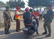 Babinsa Koramil 0823/09 Jangkar Bersama Tim Gabungan Amankan Kedatangan KMP “Wicitra Dharma 1”  di Pelabuhan Jangkar