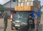 Babinsa Koramil 0823/09 Jangkar dan Tim Gabungan Lakukan Pengamanan Keberangkatan KMP “Dharma Kartika”