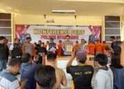 Polres Situbondo Ungkap 4 Kasus Pengeroyokan dan Amankan 13 Tersangka Pada Konferensi Pers Hasil Operasi Pekat II Semeru Tahun 2025 