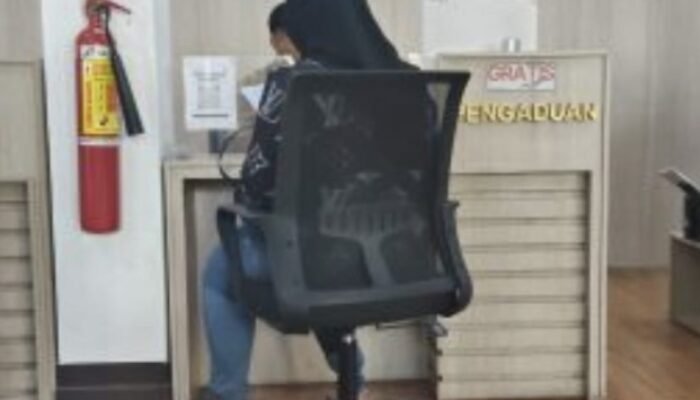 Difitnah Jadi DPO, Istri Aktivis Baihaki Tempuh Jalur Hukum