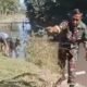 Tumbuhkan Semangat Gotong Royong, Koramil 0823/02 Panji Bersihkan Sungai Bersama Warga