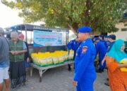 200 Sak Habis Terjual dalam 15 Menit,  Satpolairud Polres Situbondo Gelar Pasar Murah di Pelabuhan Kalbut