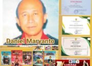 Jual Dirimu Sebelum Jual Ide”: Refleksi dari Daniel Maryanto Tentang Menulis dan Bertahan Hidup Lewat Kata