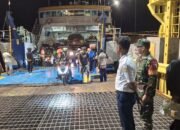 Sinergi Babinsa dan Instansi Terkait, Jaga Kelancaran Transportasi Laut di Situbondo