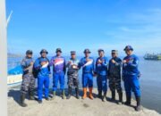 Satpolairud Polres Situbondo Ucapkan Selamat HUT ke-80 TNI AL di Pos Panarukan