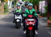 Bupati Banyuwangi Ipuk Fiestiandani Memanfaatkan Jasa Tranportasi Online Dari Rumah Menuju Kantor Pemkab