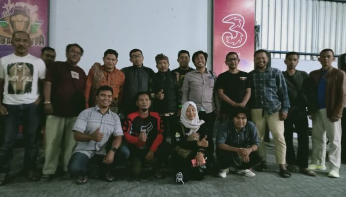 Dandim 0823/Situbondo Gelar Ngopi Bareng dengan Rekan Media di Caffe Ayah Bunda