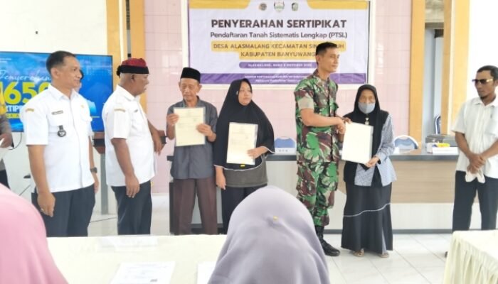 Dengan Nominal Seratus Limah Puluh Ribu, Warga Masyarakat Desa Alasmalang Kecamatan Singojuruh Banyuwangi Memiliki Sertifikat Melalui Program PTSL