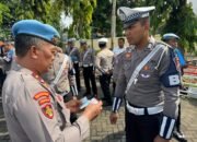 Polisi di Situbondo Ikut Diperiksa Kelengkapan dan Surat Kendaraannya Pada Moment Operasi Zebra
