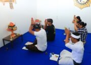 Meski Berada di Balik Tembok Lapas Banyuwangi, Warga Binaan Hindu Peringati Hari Raya Kuningan