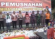Polresta Banyuwangi Musnahkan Ribuan Botol Miras dan Puluhan Knalpot Brong Jelang Nataru
