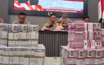 Modus “Uang Ajaib” Janjikan Modal Miliaran Terbongkar di Trenggalek, Dua Pria Diamankan Polisi