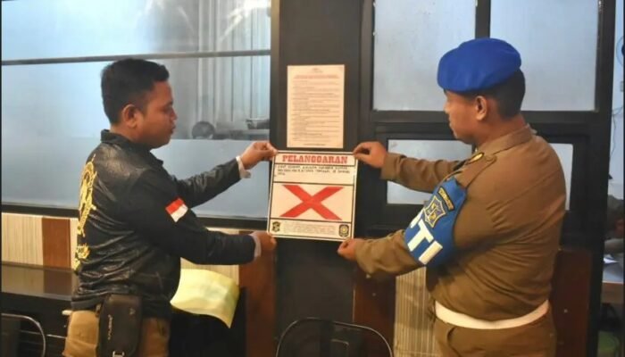 Satpol PP Surabaya Tindak Dua Restoran Jual Miras Selama Ramadan
