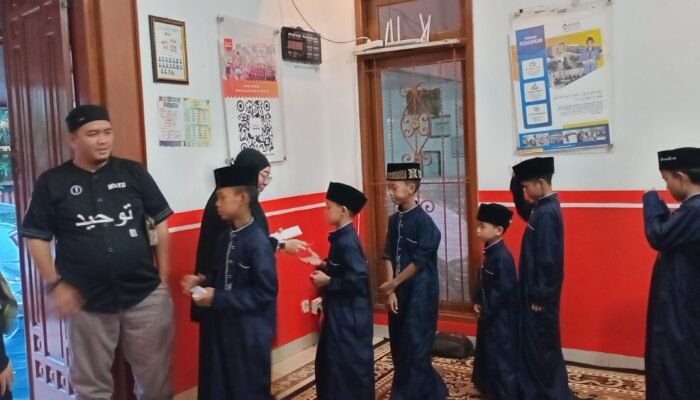 Kegiatan Berbagi di Panti Asuhan Mizan Amanah