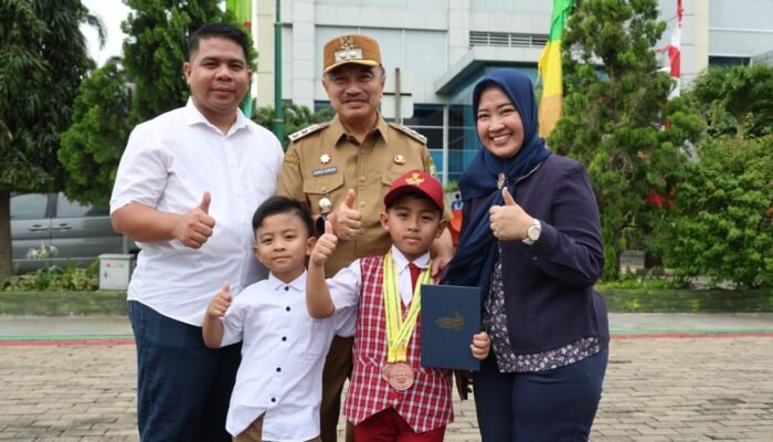 Dua Siswa Kota Bekasi Raih Prestasi di Kancah Internasional