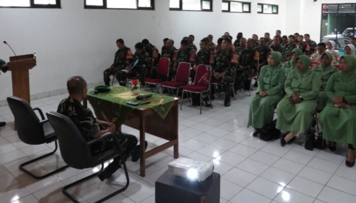 Penyuluhan Pembinaan Mental Prajurit dan PNS di Kodim 0505/JT