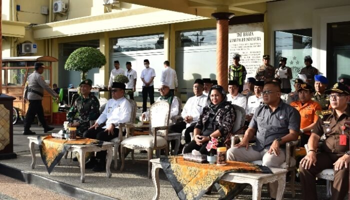 Dandim 0825/Banyuwangi Laksanakan Apel Gelar Pasukan Operasi Ketupat Semeru 2026, Sinergi TNI–Polri Siap Amankan Arus Mudik Lebaran