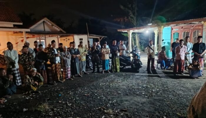 Menyambut Lailatul Qadar, Santri dan Ansor Banser Bangorejo Berkumpul di Rumah Abah Nursamsi