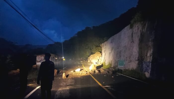 Longsor di KM 16 Jalur Nasional Trenggalek–Ponorogo, Akses Lumpuh Total