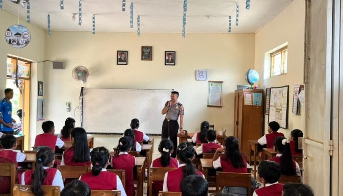 Polres Trenggalek Turun ke Sekolah, Beri Edukasi Anti-Bullying dan Narkoba