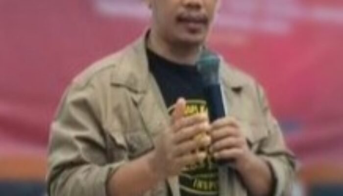 TERNYATA PENYEBAB RUSAKANYA NEGARA INI KARENA RAKYAT BANYAK DIJAUHKAN DARI HAK-HAK POLITIKNYA!