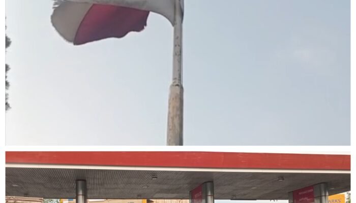 Kota Bekasi Bendera Merah Putih Robek, Kusut, dan Kusam Masih Berkibar di SPBU 34-17124 Rawalumbu