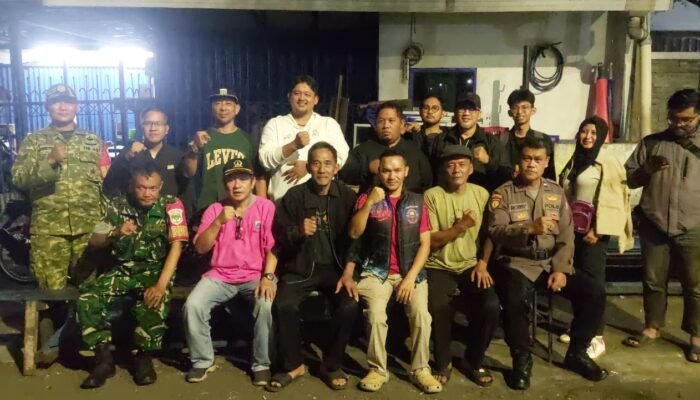 Babinsa Koramil 04/Pulogadung Patroli Siskamling Keliling Perkuat Kamtibmas Pulogadung