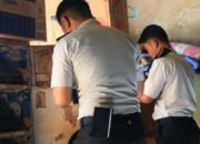 Tingkatkan Kewaspadaan, Lapas Banyuwangi Gelar Razia Kamar Hunian Seusai Apel Pagi