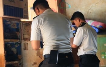 Tingkatkan Kewaspadaan, Lapas Banyuwangi Gelar Razia Kamar Hunian Seusai Apel Pagi