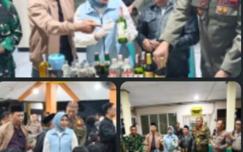 Wagub Sidoarjo Hj Mamik indahyani sidak PKL dan tempat karaoke di kawasan TOL HK,Puluhan LC di Data Dan Jalani Pemeriksaan Kesehatan HIV/ AIDS