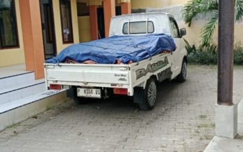 Barang Bukti Pick Up Dan Besi Hasil Pencurian Diamankan di Polsek Kota Banyuwangi