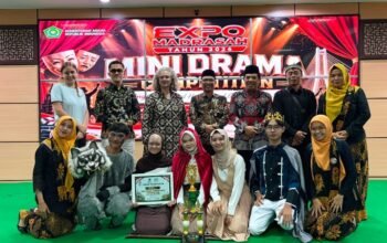 547 Regu Berebut Tiket Final, Teater Obsesi MAN 1 Banyuwangi Sabet Juara 1 Mini Drama Bahasa Inggris