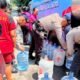 Brimob Polda Jatim Salurkan 37.000 Liter Air Bersih untuk Warga Terdampak Kemarau