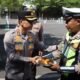 Hari Lalu Lintas Bhayangkara ke-71, Polresta Banyuwangi Beri Penghargaan kepada Personel Berprestasi