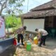 Blusukan Kampung, Patroli Gentong Polres Trenggalek Konsisten Salurkan Bantuan Air Bersih