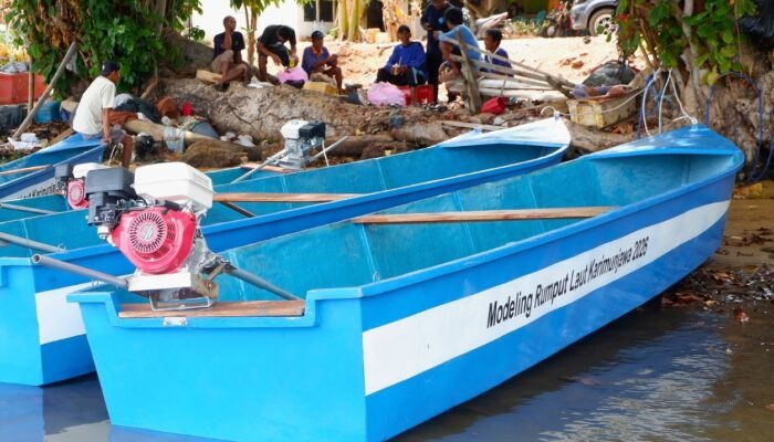 Dinas Perikanan Jepara Bersama KKP Lakukan Pengecekan Sarana dan Prasarana Modelling Budidaya Rumput Laut di Kemujan