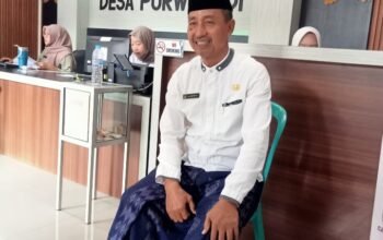 Peringati Hari Santri Nasional 2026, Perangkat Desa Purwodadi Kompak Kenakan Busana Muslim